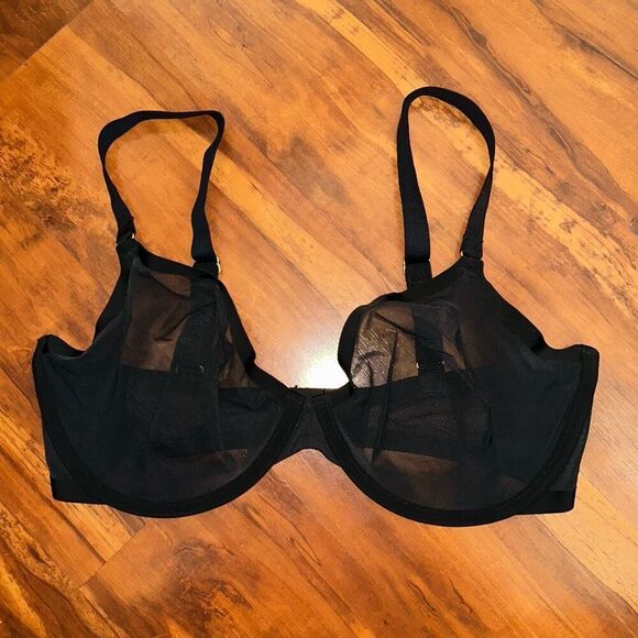 NWOT CUUP The Plunge Bra - Picture 1 of 3